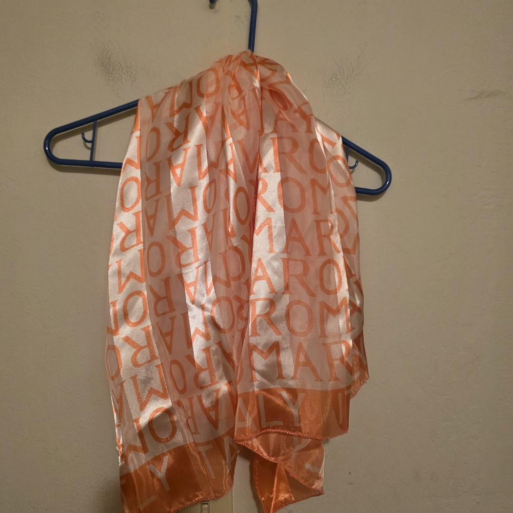 Rose And Cream Scarf  Size 37 X 36